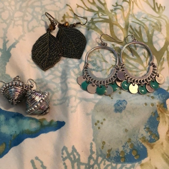 Earring Bundle - Picture 2 of 4
